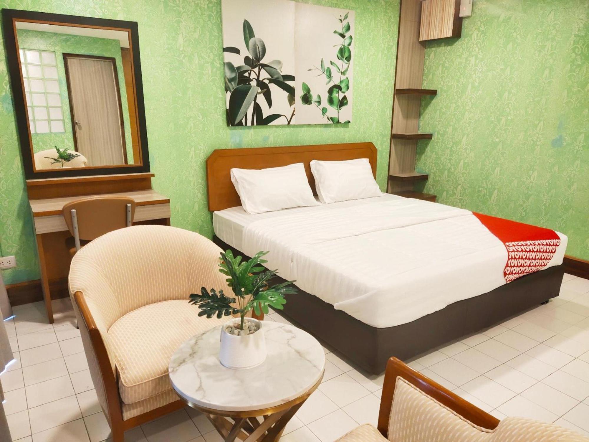 Oyo 75446 Travis Inthamara 49 Hotell Bangkok Eksteriør bilde
