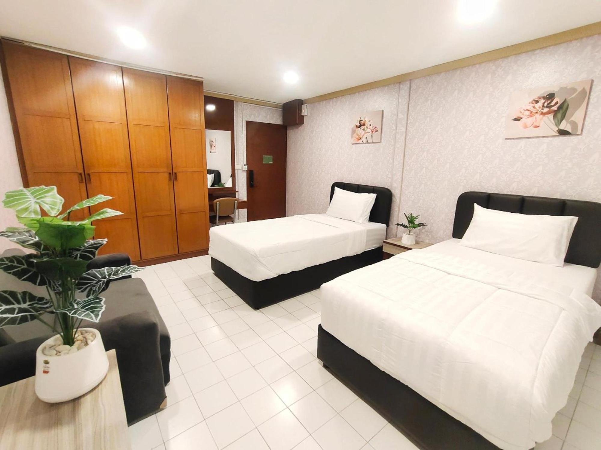 Oyo 75446 Travis Inthamara 49 Hotell Bangkok Eksteriør bilde