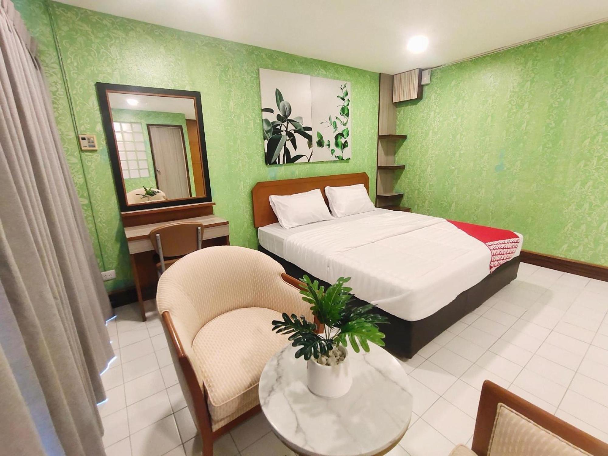 Oyo 75446 Travis Inthamara 49 Hotell Bangkok Eksteriør bilde